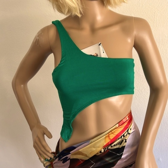 Naked Wardrobe Kelly Green Smooth Side One Shoulder Crop Top  Size S - Picture 2 of 4